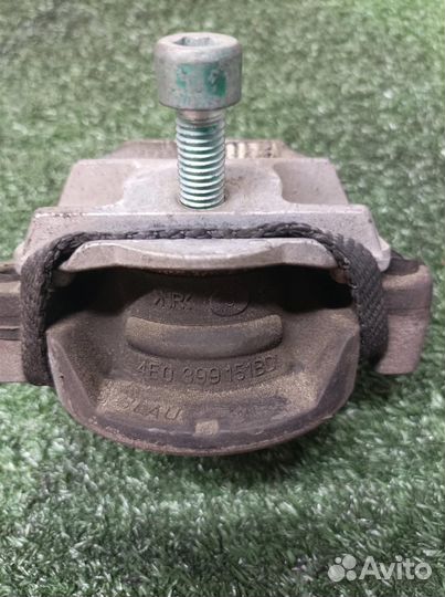 Опора кпп задняя Audi Audi A8 4E 2002-2007