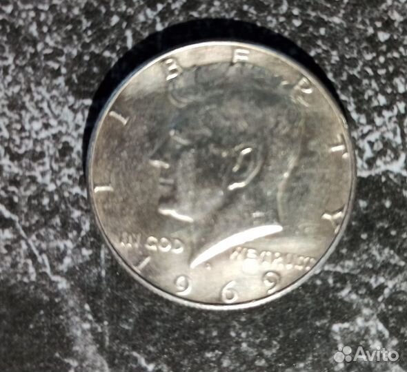 Серебряные монеты Америки