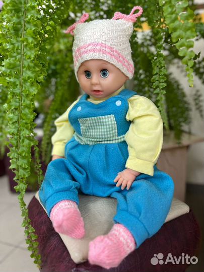 Красивый, вязанный комплект для малыша