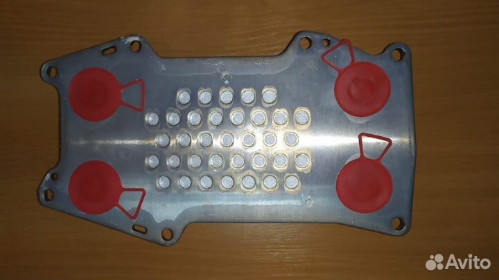 Масляный радиатор 22592869 Volvo EC