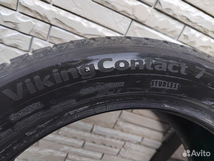 Continental ContiVikingContact 7 235/50 R19