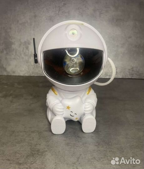 Ночник проектор звездного неба космонавт