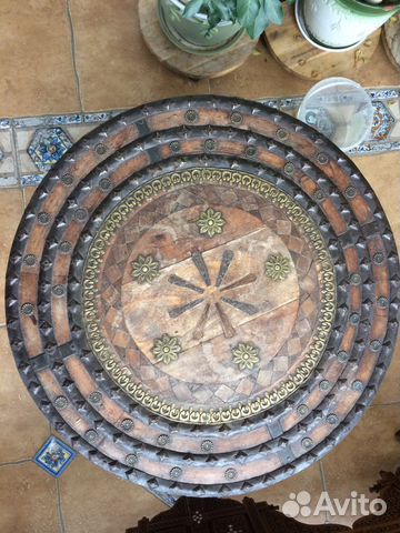 Столик в восточном стиле