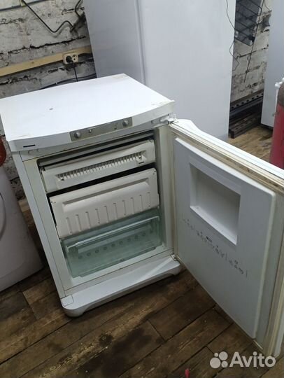 Продам морозильник