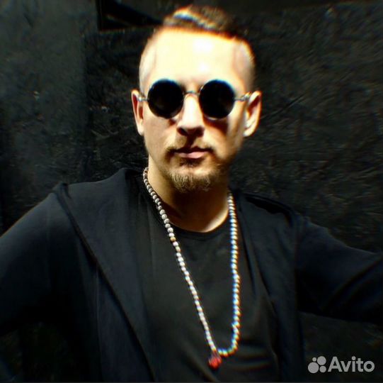 Свой человек