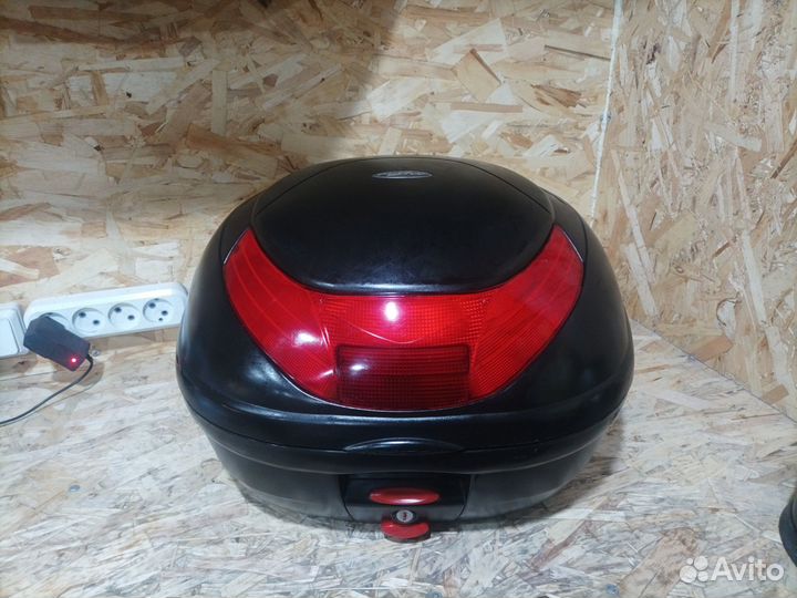 Центральный кофр Givi Flow