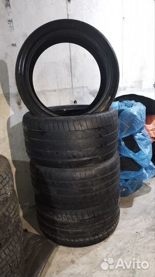 Dunlop SP Sport Maxx GT 285/35 R21 и 325/30 R21