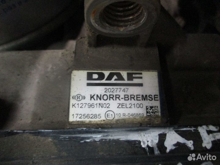 Осушитель в сборе с клапаном защитным 4-х контурны