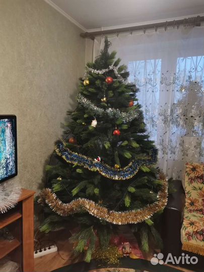 Елка искусственная