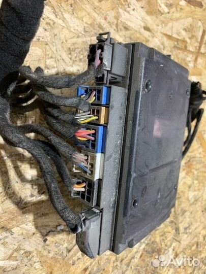 Блок управления бортовой сети Volkswagen Touareg