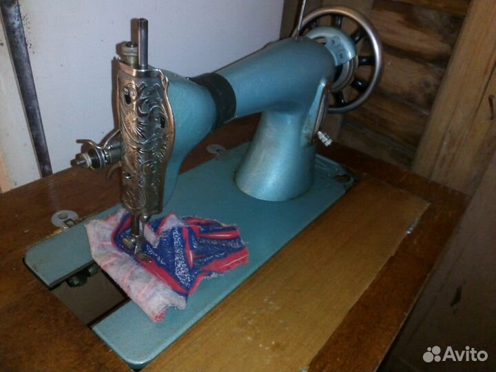Швейная машина