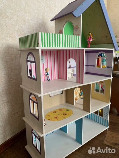 Домик кукольный