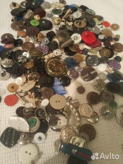 Пуговицы