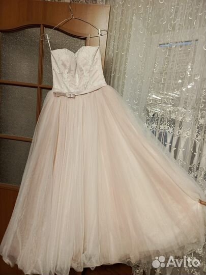 Вечернее платье в пол