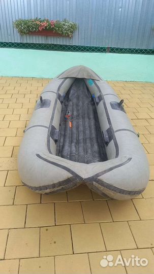 Лодка надувная резиновая весельная