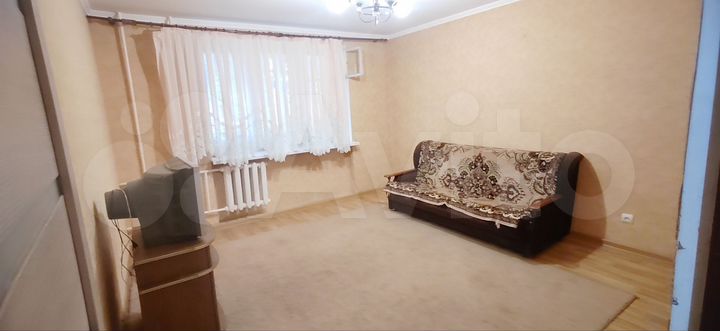 2-к. квартира, 60 м², 1/5 эт.