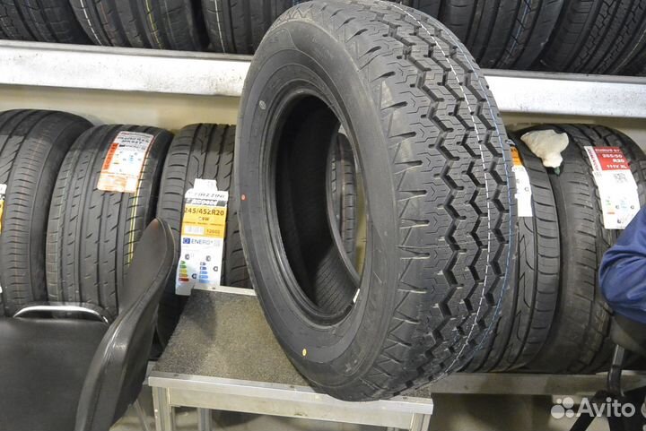 iLink L-Max9 215/70 R15C 104R