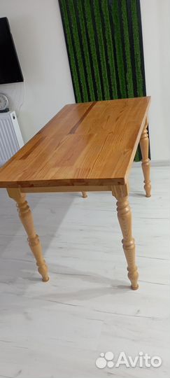 Кухонный стол