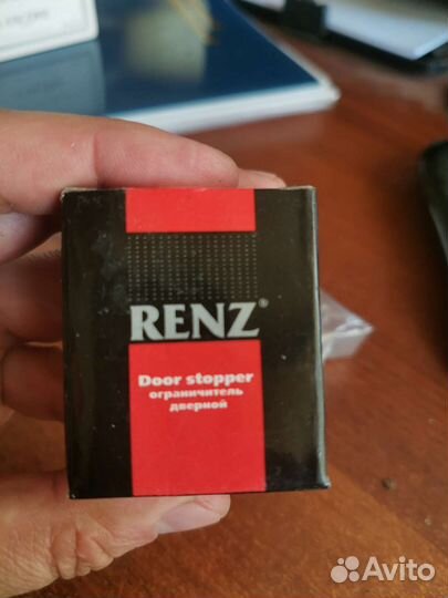 Ограничитель дверной напольный