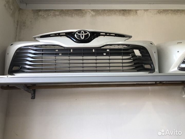 Решетка радиатора Камри 70