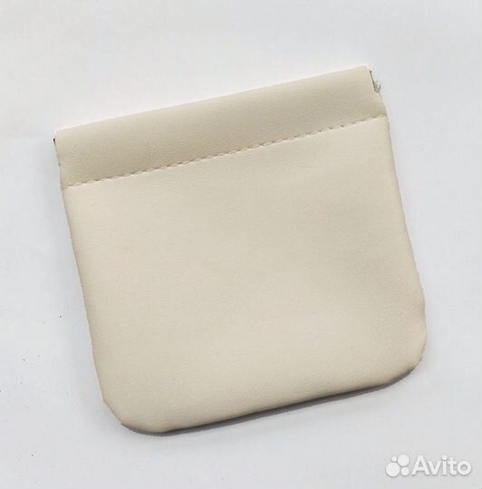 Косметичка закрывающаяся автоматически маленькая