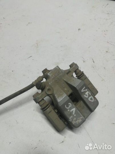 Суппорт задний левый Toyota Camry V50 2.5