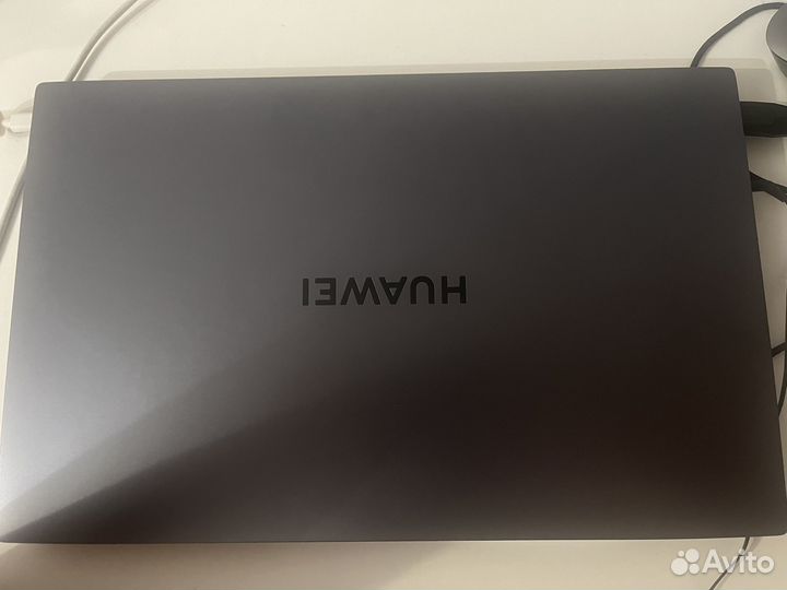 Huawei matebook d16