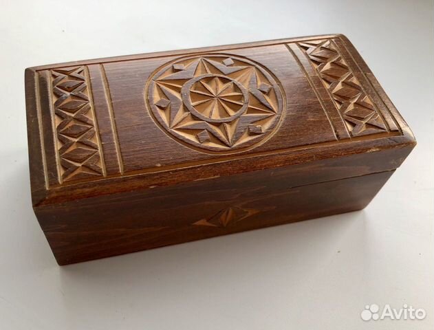 Шкатулка дерево резная