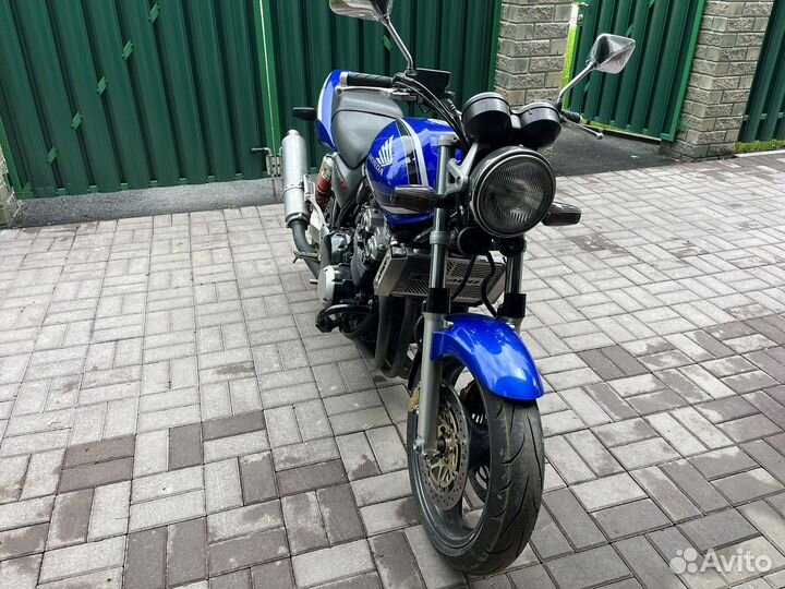 Продам Honda SB400SF