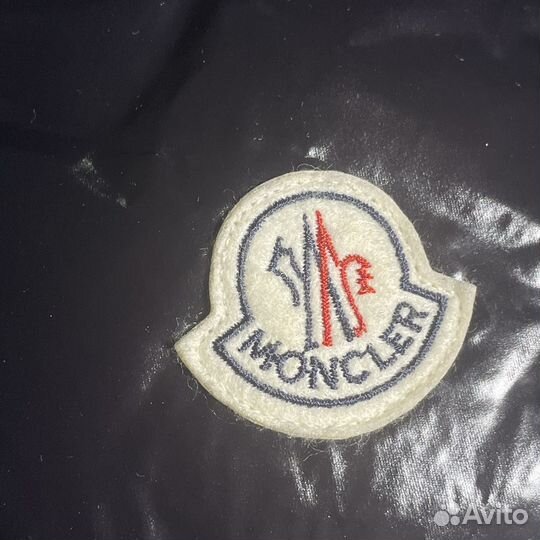 Пуховик Moncler