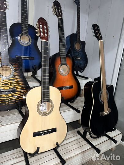Гитара акустическая / классическая