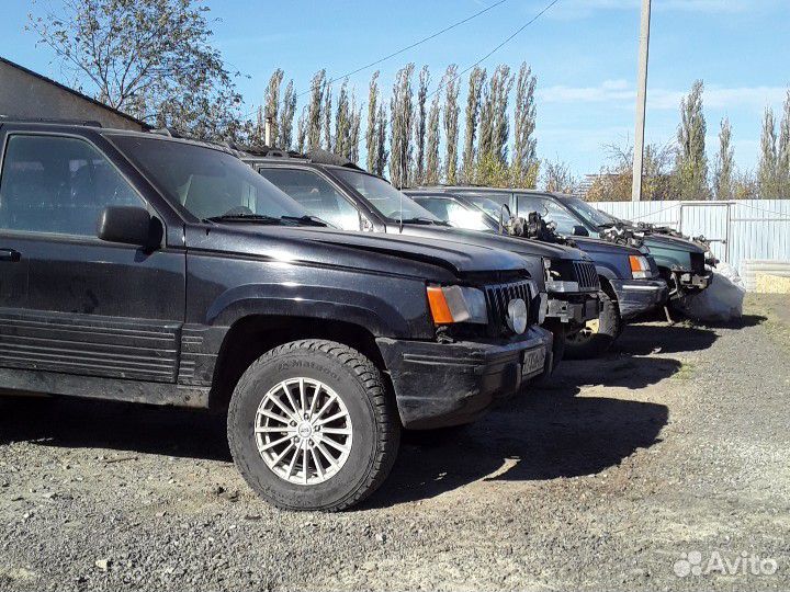 Jeep Grand Cherokee ZJ в разборе