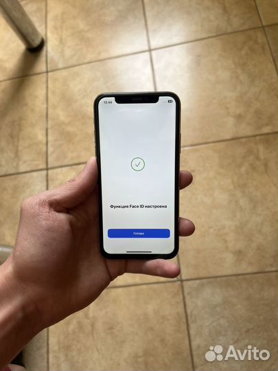 iPhone X, 64 ГБ