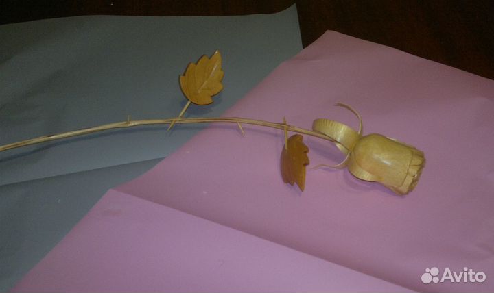 Роза из дерева