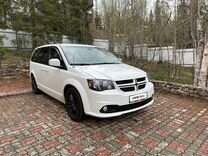 Dodge Caravan 3.6 AT, 2019, 65 000 км, с пробегом, цена 2 550 000 руб.