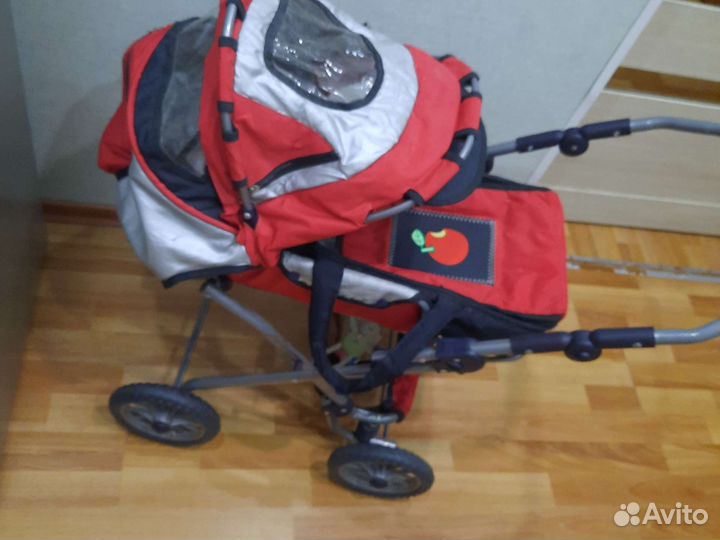 Коляска для кукол