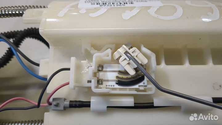 Насос топливный электрический Toyota Sequoia 2008, 2008