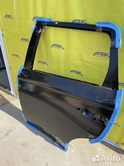 Дверь задняя левая Mitsubishi Outlander 3 2018+