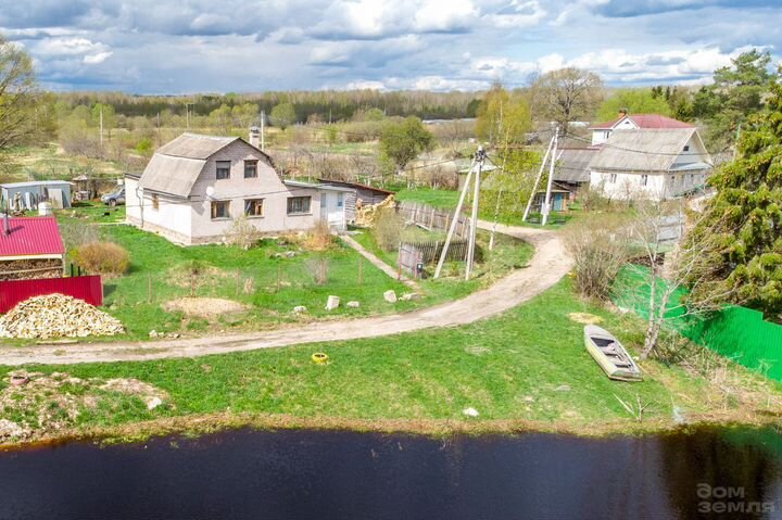 Дом 200 м² на участке 17 сот.