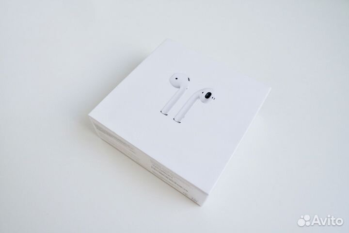 Новые наушники Apple Airpods 2 в упаковке