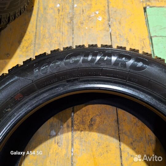 Yokohama Ice Guard 5 IG50 A 5.10/60 R15 88K