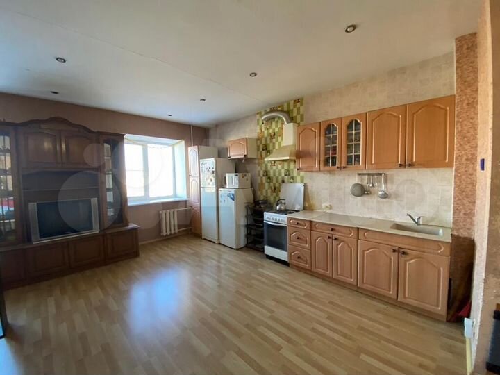 4-к. квартира, 139 м², 7/9 эт.