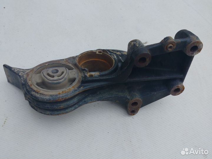Опора двигателя нижняя peugeot citroen