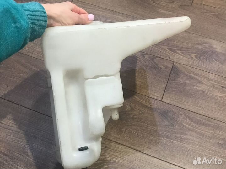 Бак омывателя лобового стекла mercedes w 202