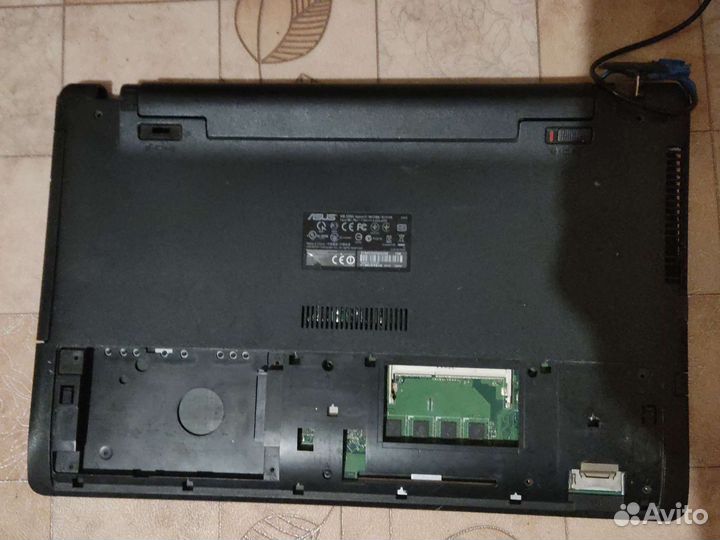 Ноутбук asus x550c