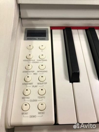 Цифровое пианино RIO