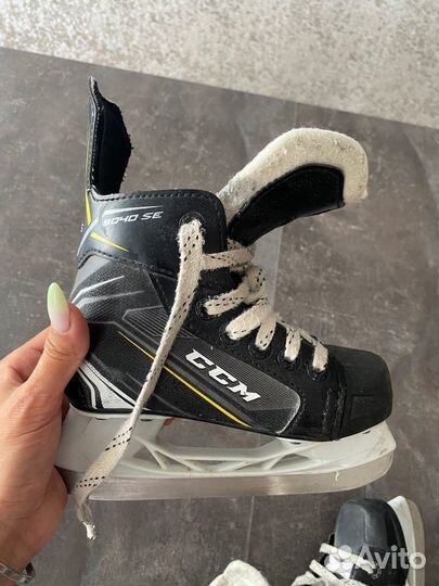 Коньки хоккейные детские CCM 28 размер