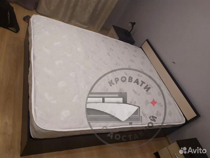 Кровать двуспальная