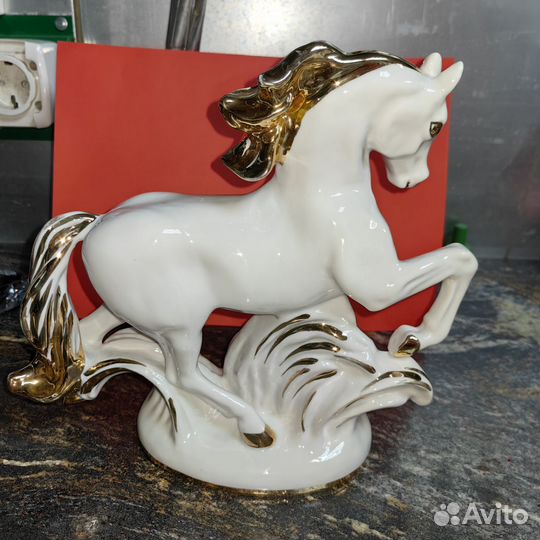 Фарфоровые статуэтки