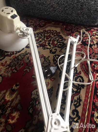 Лампа настенная, функциональная